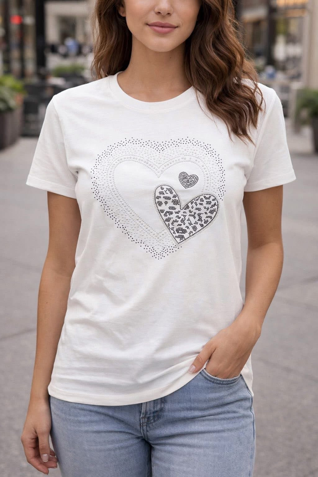 Loretta T-shirt (Glitter heart)